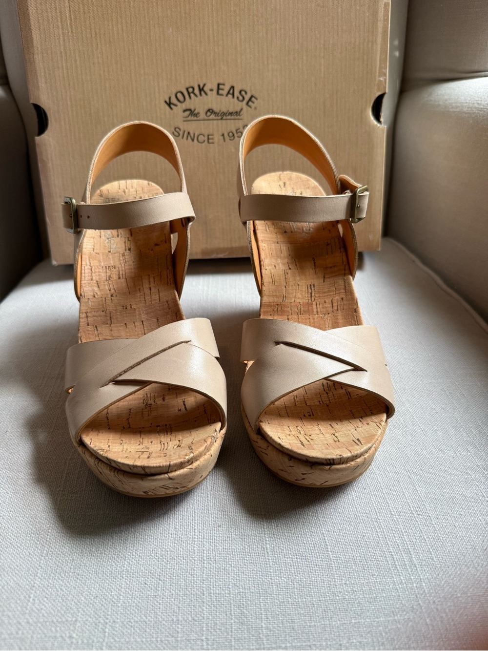 Kork-Ease Bette 2.0 Off White Vanilla Women's Neutral Cork Wedge Sandals Sz 9